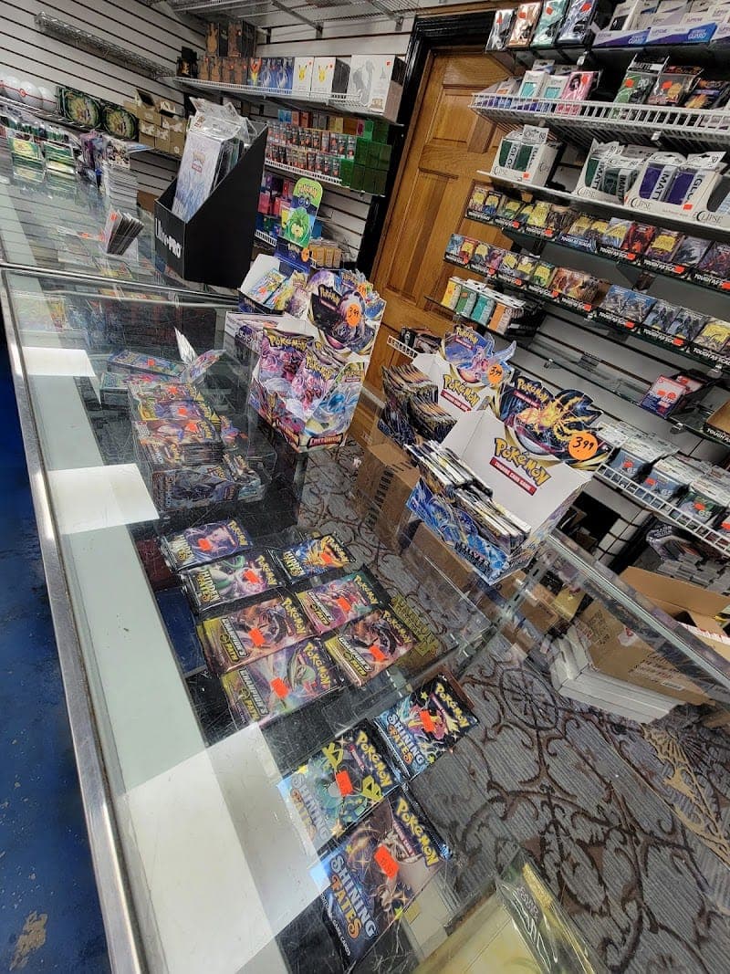 BATTER-UP GAMING & SPORTSCARDS