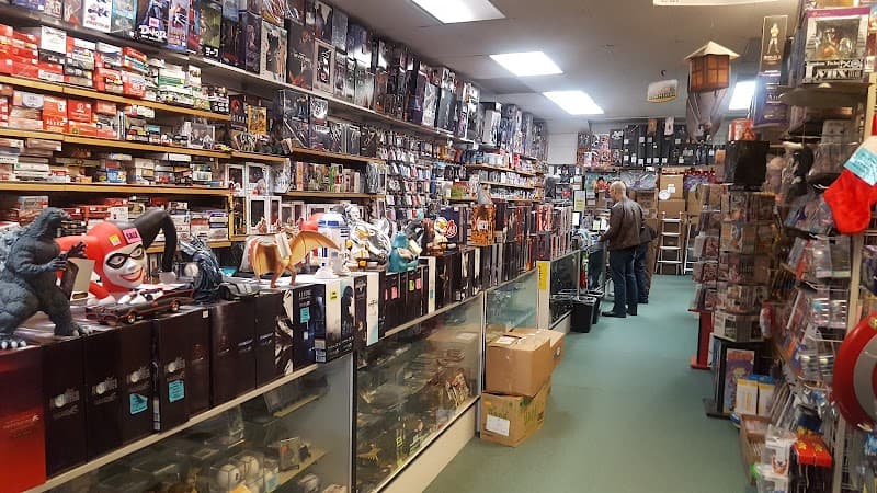 Cards and Comics Central