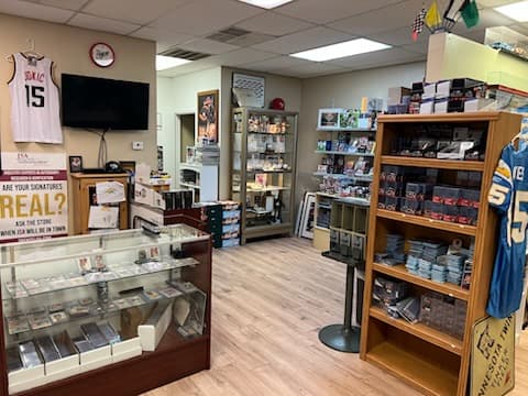 KnT Sports Cards & Memorabilia