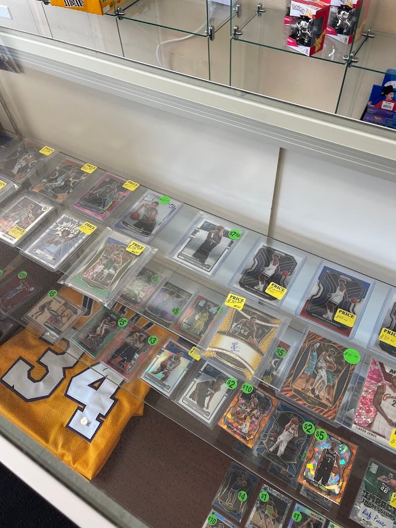 Louie's Sports Cards