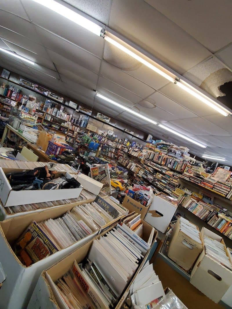Bender's Books & Cards