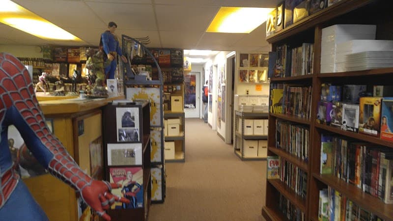 D J's Comics & Cards