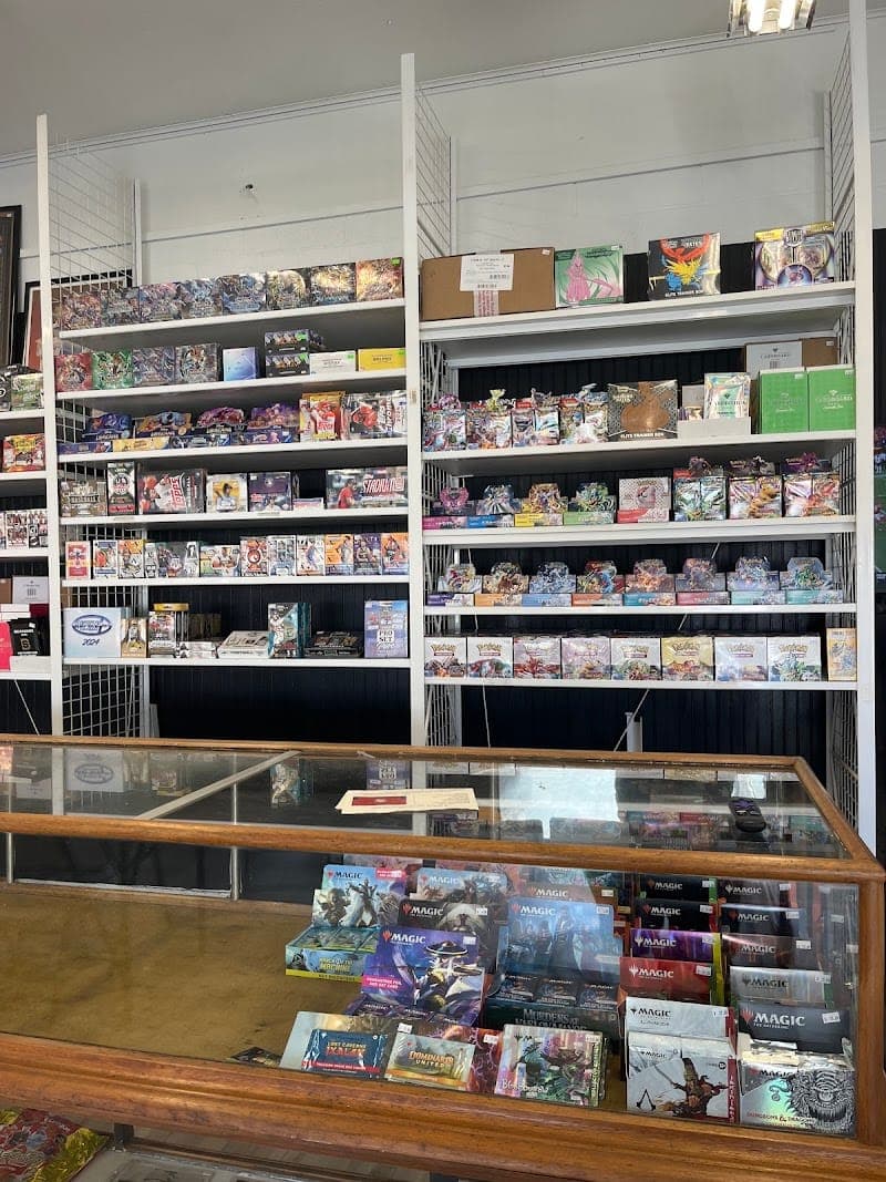Helena Sports & Trading Cards